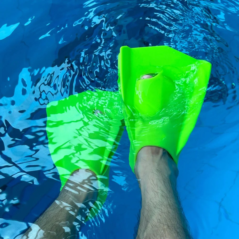 زعانف سباحة من السيليكون للبال - مراجعة Swim Fins وسعره