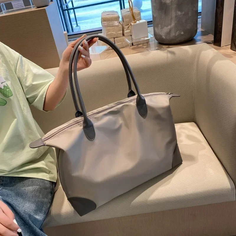 حقيبة سفر نسائية كبيرة الحجم و - مراجعة Dry Bag Waterproof وسعره